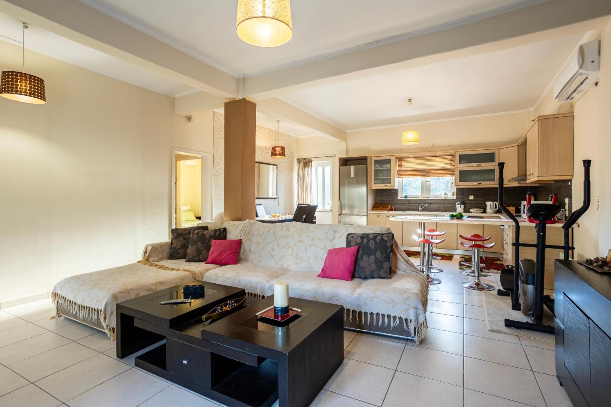Kalamata'S Sunny Retreat Near The Historic Center Kültér fotó