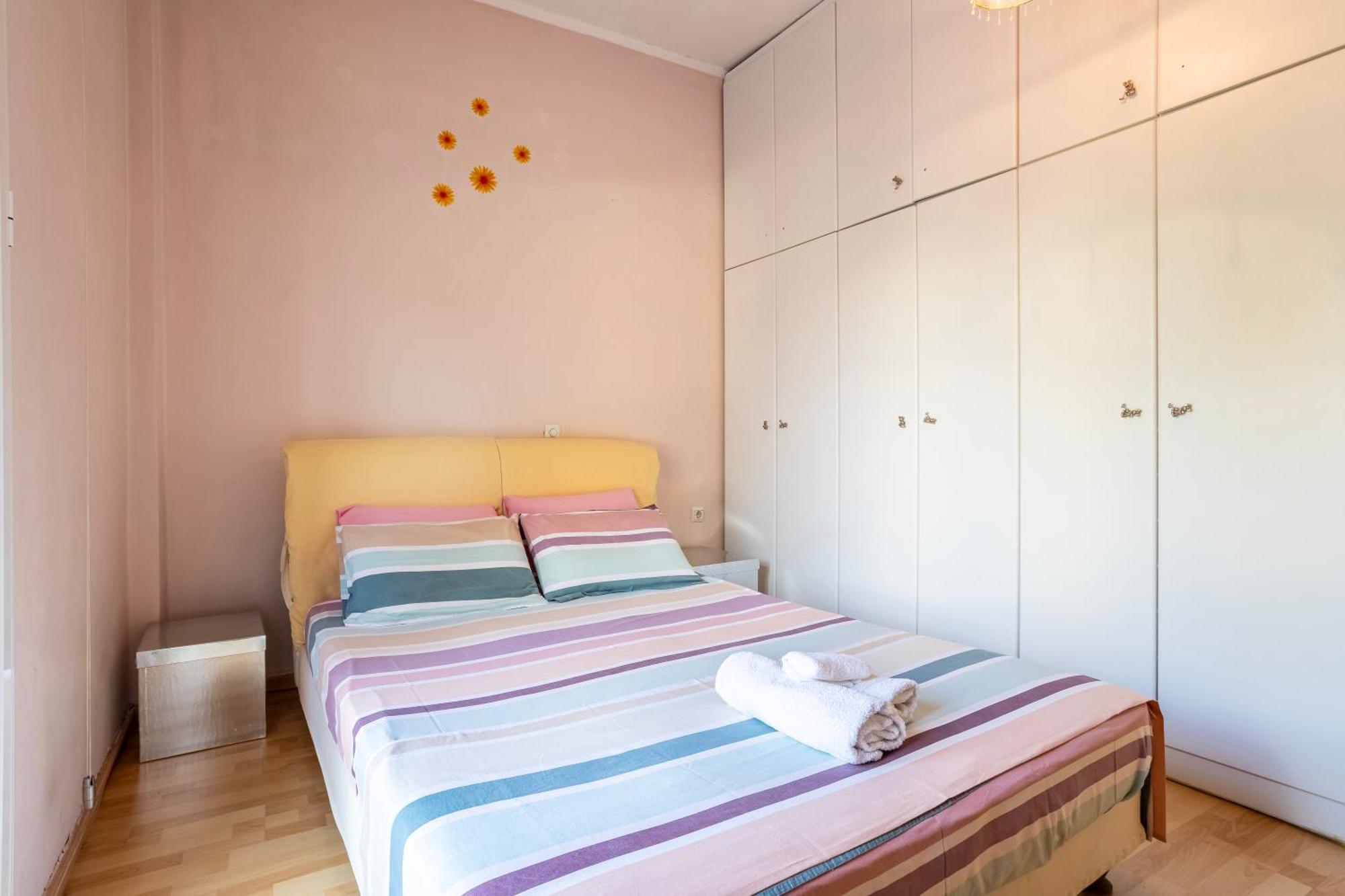 Kalamata'S Sunny Retreat Near The Historic Center Kültér fotó